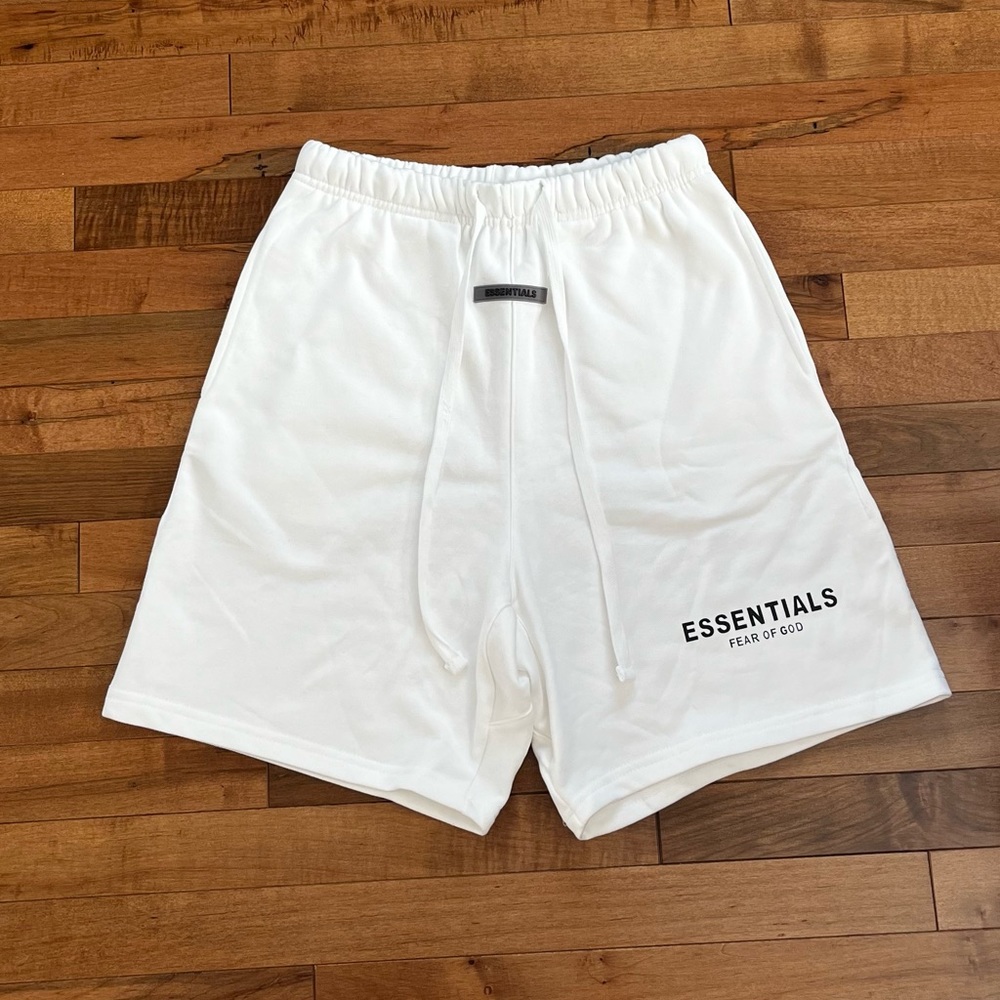 Essentials Shorts